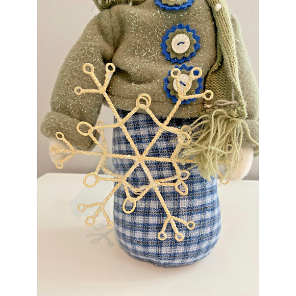 Vintage Blue, White & Green Fabric Snowmen Set With Glitter Snowflake - Picture 5 of 10